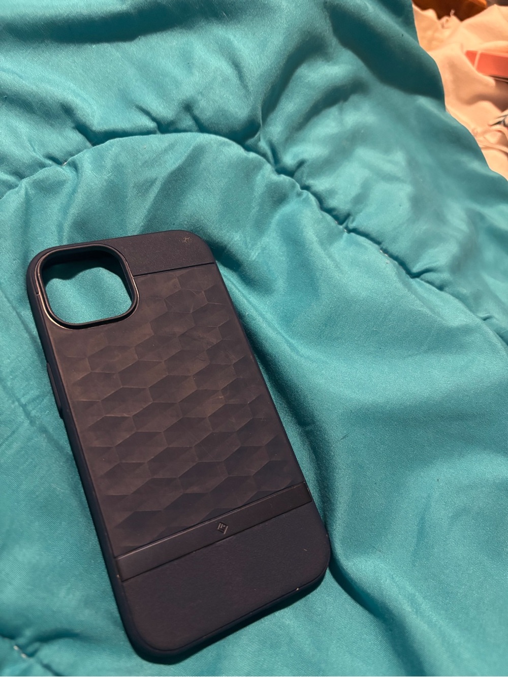 Slim Protective Navy iPhone 14 Case - Caseology